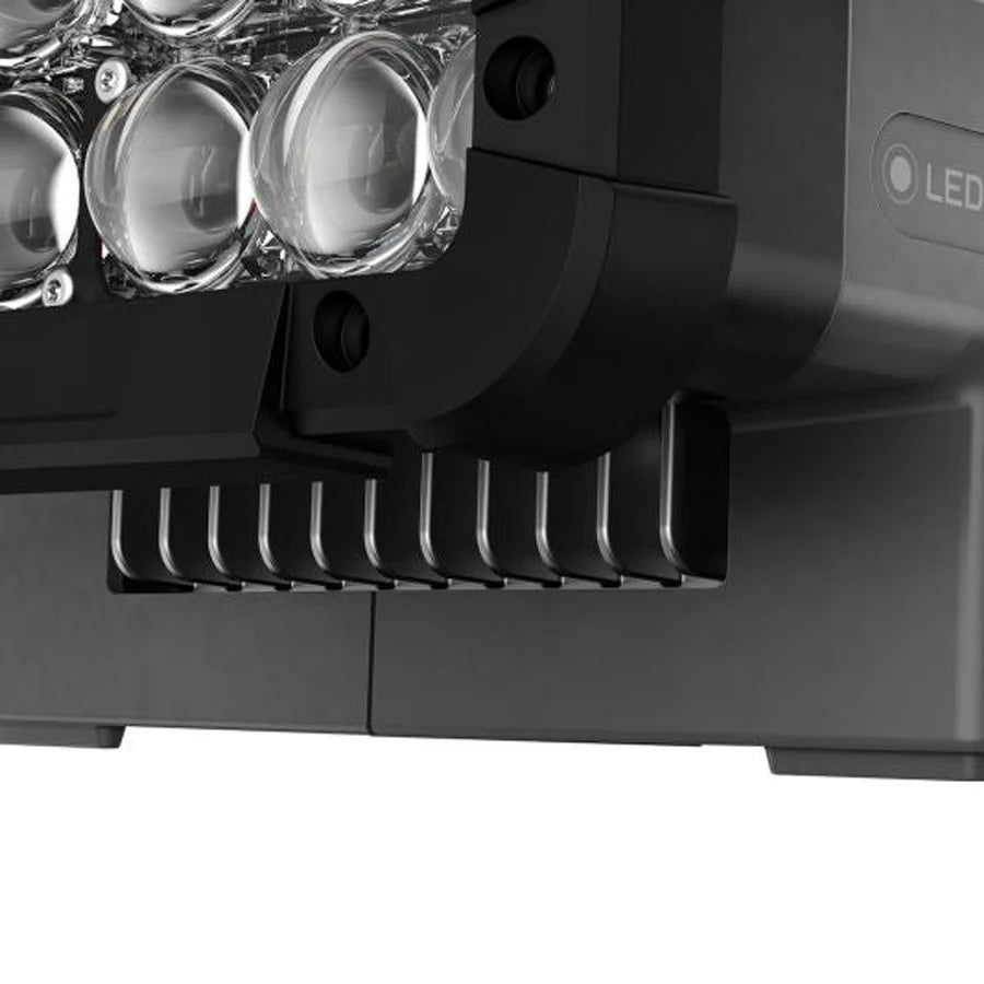 XP30R 32000 Lumens Spotlight