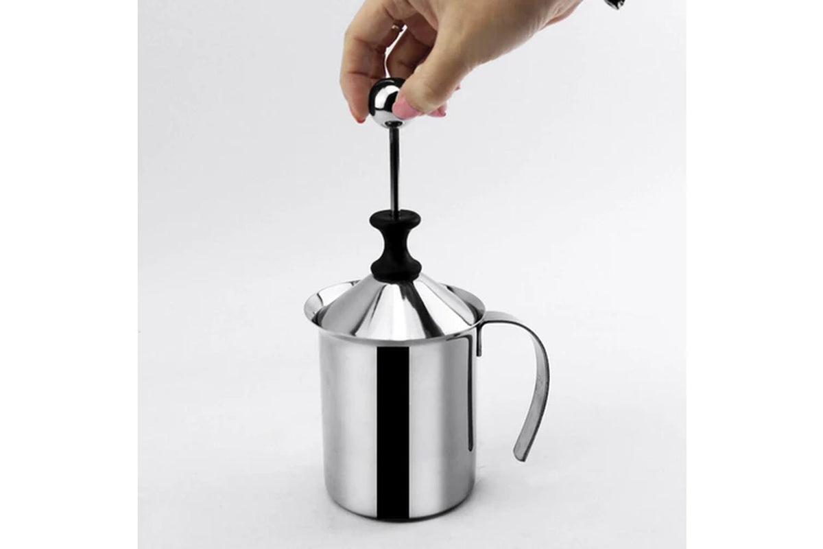 400Ml Double Mesh Manual Milk Frother Stainless Steel Hand Pump Milk Foamer Handheld Milk Frothing Pitchers for Cappuccions Coffee
