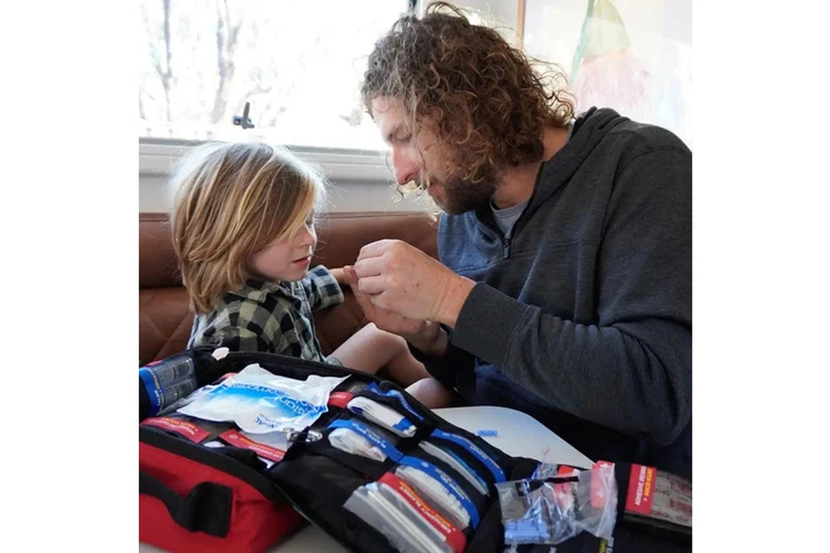 SURVIVAL Family First Aid KIT