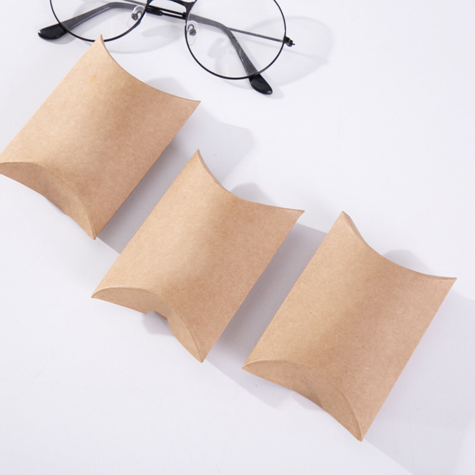 UP 300Pcs Xmas Candy Gift Box Bag Pillow Favor Kraft Paper Gift Favour Wedding